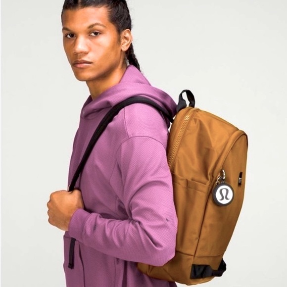 Lululemon Orange Logo Keychain, w/mirror BNWT - Picture 3 of 10